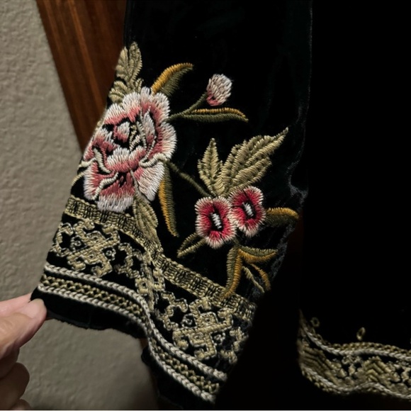 Johnny Was Black Velvet Jacket with Floral Embroidery - Picture 3 of 3